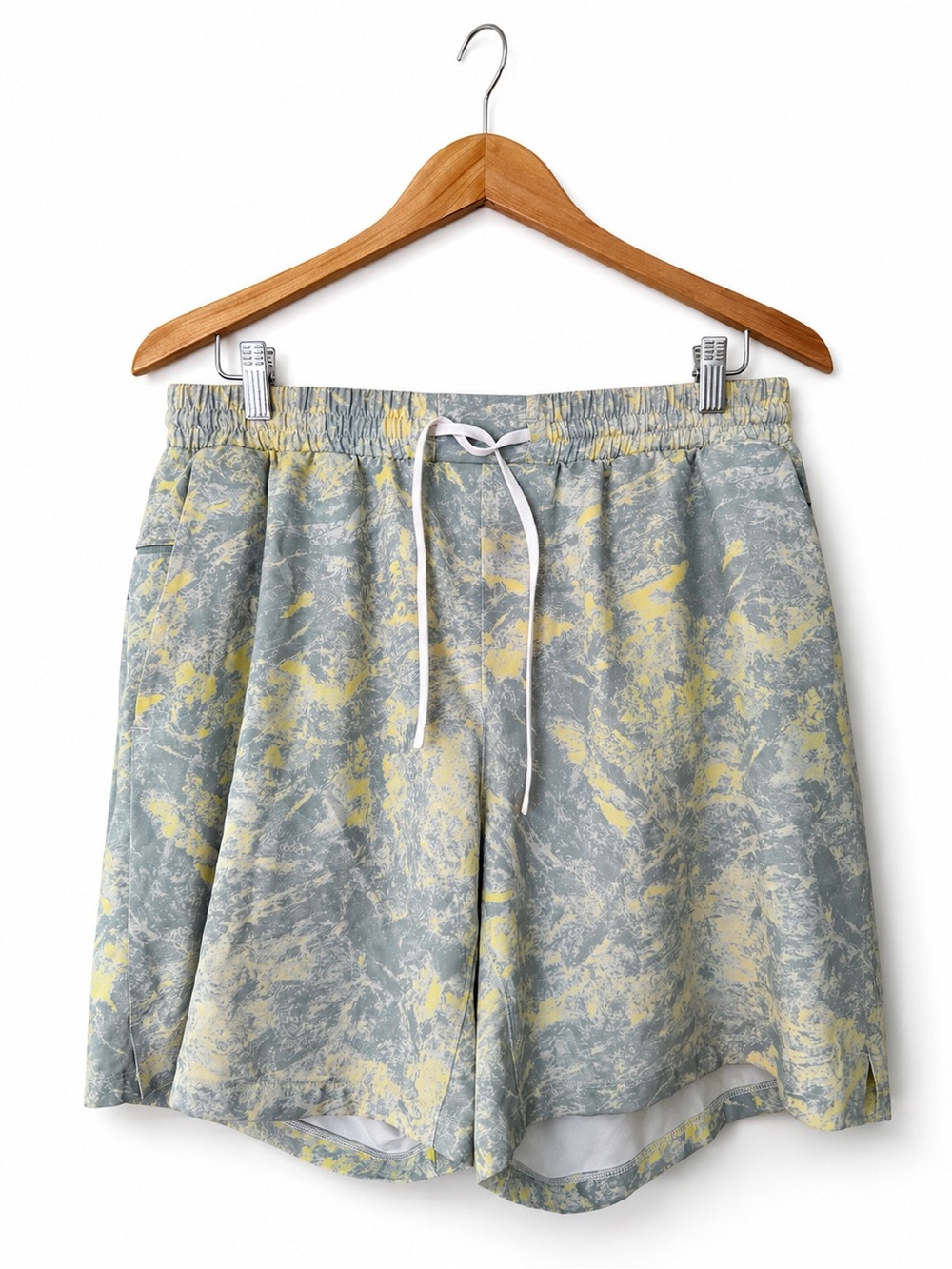 Lululemon Pool Short 7” Men’s L Washed Marble Electric Lemon Swim Shorts